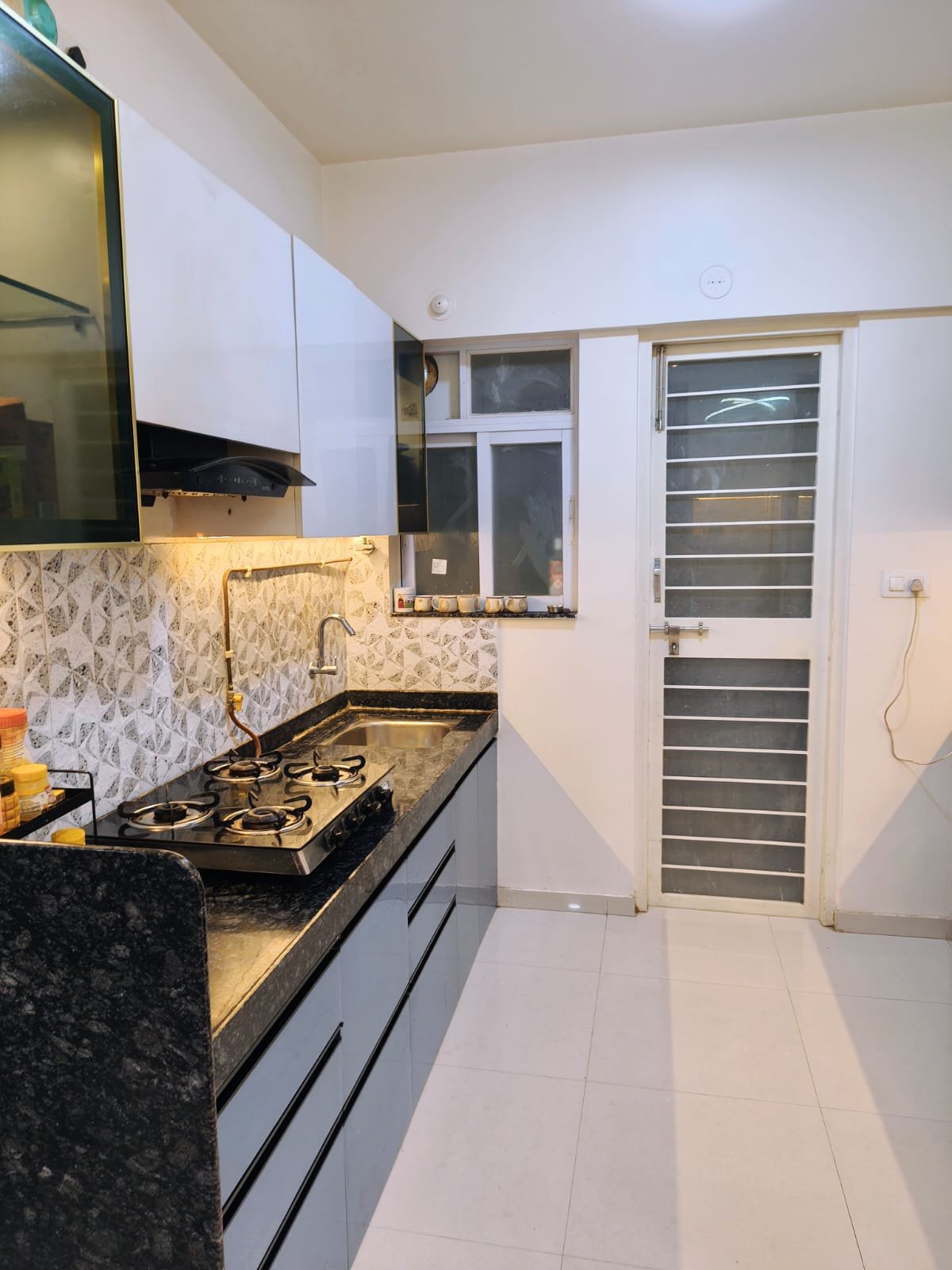 Specoius Interior work photo 6